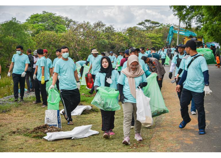 Aksi Bersih Cidurian dan Edukasi Kelola Sampah Kepada Masyarakat